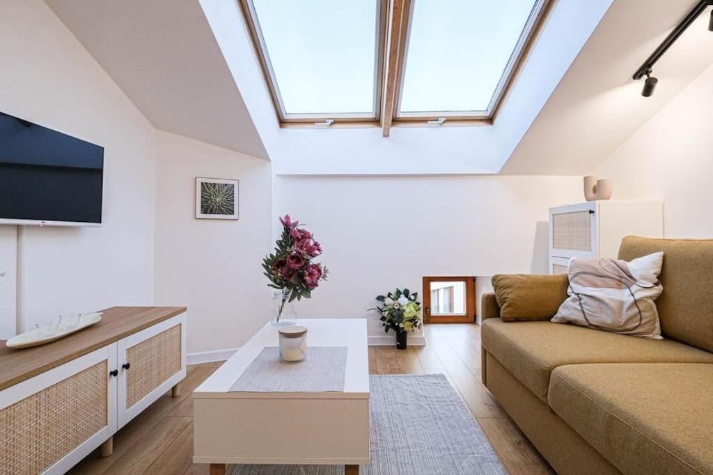 Cozy Loft Under The Wawel Sky Apartment Krakow Luaran gambar