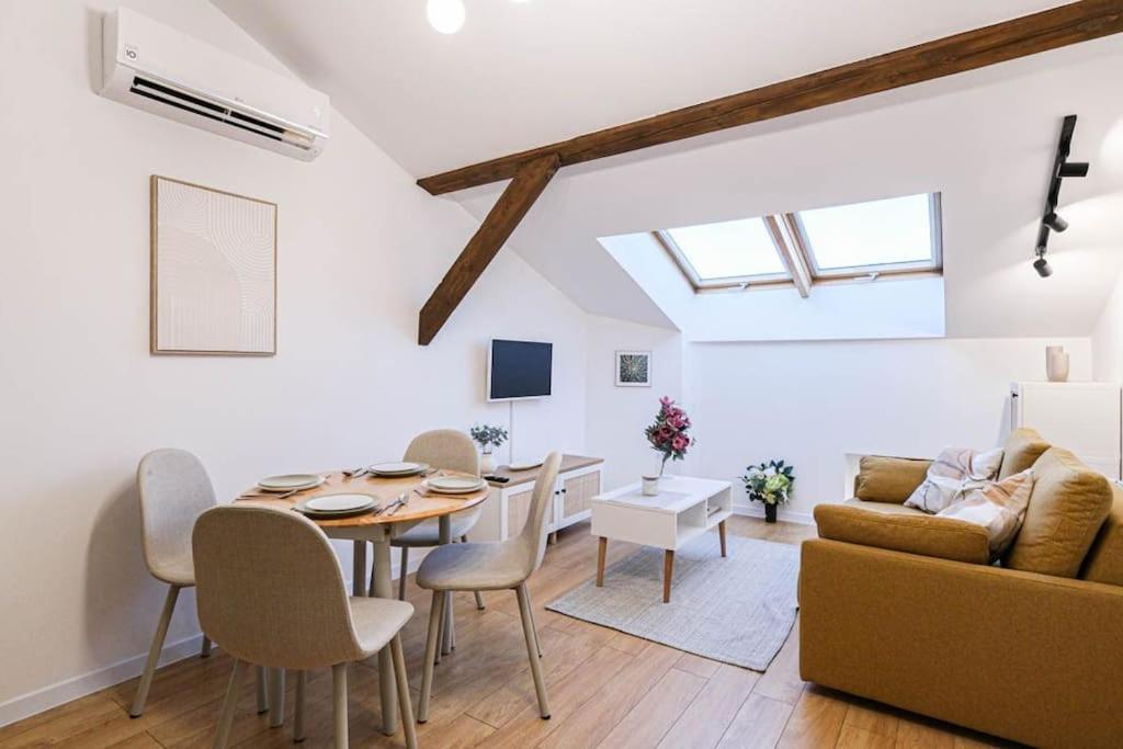 Cozy Loft Under The Wawel Sky Apartment Krakow Luaran gambar